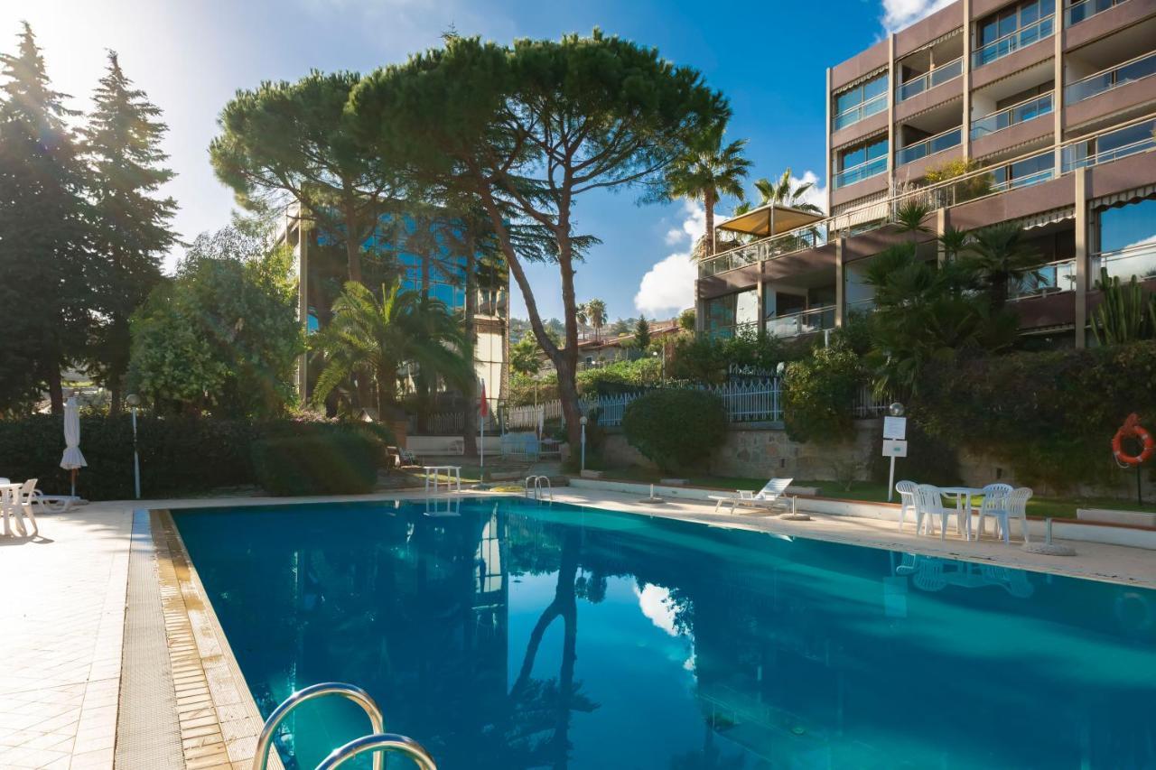 I Giardini Del Sole Con Piscina By Wonderful Italy Apartman San Remo Kültér fotó